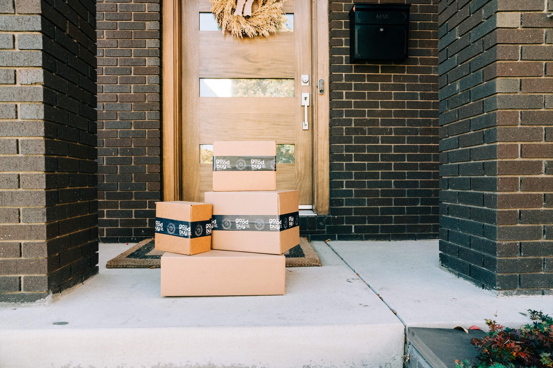 Goodbuygears Christmas packages on a doorstep