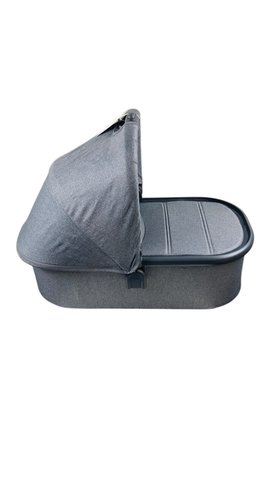 Shop UPPAbaby V2 Bassinet, Greyson (Charcoal Melange) at Goodbuygears