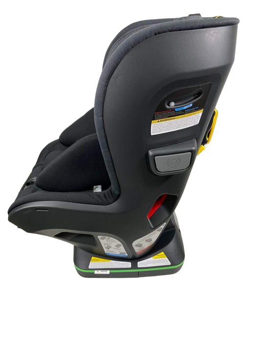 Shop UPPAbaby KNOX Convertible Car Seat, Jake Black, 2023 at Goodbuygears