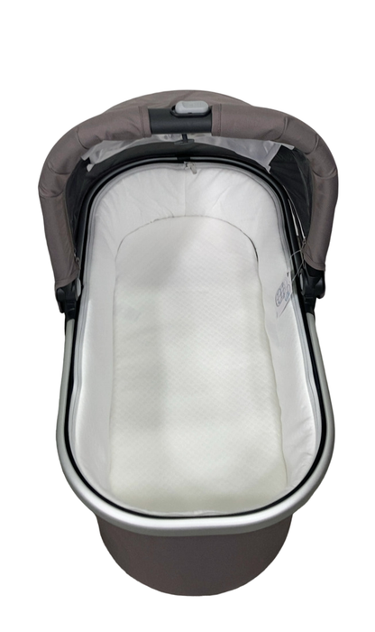 Shop UPPAbaby VISTA V2 Stroller, 2023, Theo (Dark Taupe) at Goodbuygears