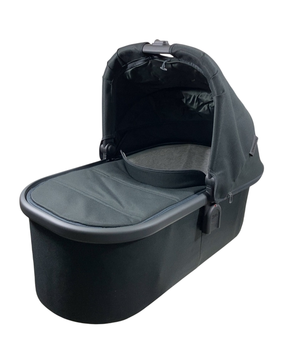 Shop UPPAbaby VISTA V2 Stroller, 2023, Jake (Black) at Goodbuygears