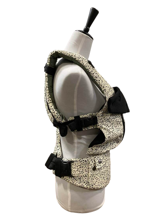 Shop Lillebaby Complete All Seasons Baby Carrier, Salt and Pepper at Goodbuygears