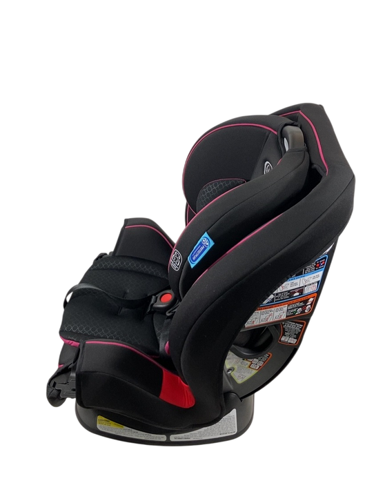 Shop Graco TrioGrow SnugLock 3-in-1 Car Seat, 2023, Juliana at Goodbuygears