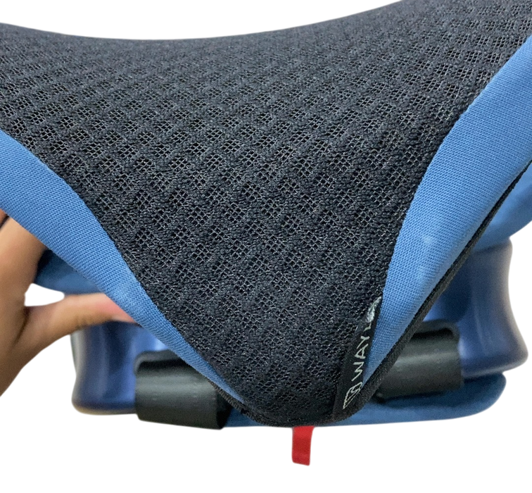 Shop WAYB Pico Portable Car Seat, 2023, Midnight Sky at Goodbuygears