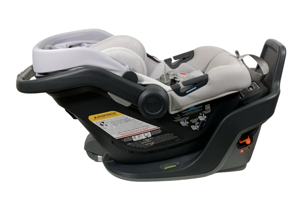 Shop UPPAbaby MESA MAX Infant Car Seat and Base, 2023, DualTech Anthony White and Grey Chenille at Goodbuygears