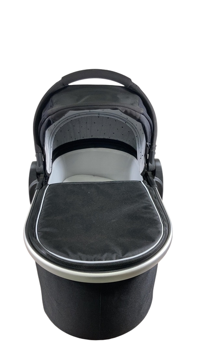 Shop Mockingbird Bassinet 2.0, Black at Goodbuygears