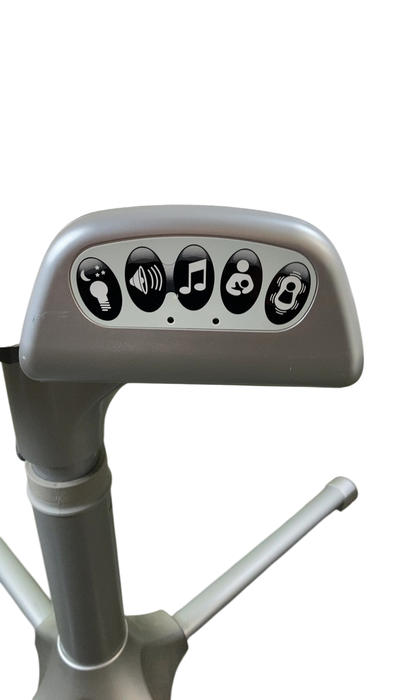 Shop Halo BassiNest Swivel Sleeper Premiere Series, Silver Damask at Goodbuygears