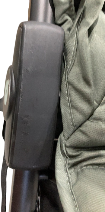 Shop Zoe The Tour Stroller, 2019, Luxe Green, V1 at Goodbuygears