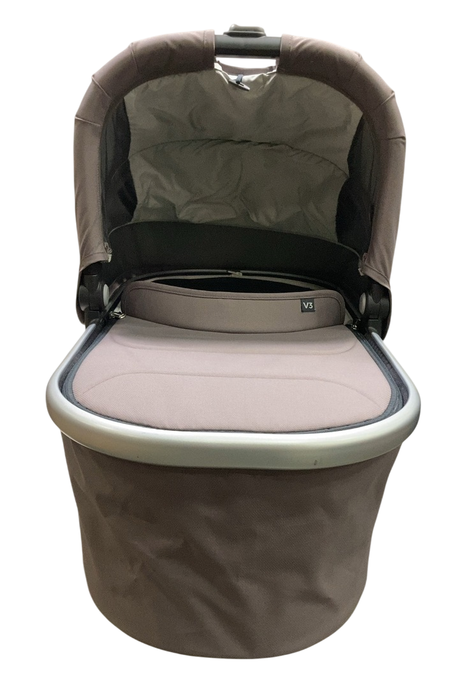 Shop UPPAbaby Bassinet V3, Theo (Dark Taupe) at Goodbuygears