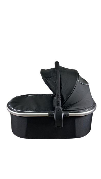 Shop Mockingbird Bassinet 2.0, Black at Goodbuygears