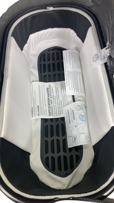 Shop UPPAbaby Bassinet V3, Greyson (Charcoal Mélange) at Goodbuygears