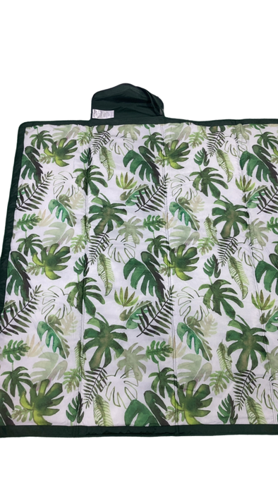 Shop Little Unicorn 5 x 5 Outdoor Blanket, Tropical Leaf at Goodbuygears