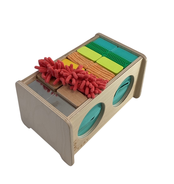 Shop Lovevery The Analyst Play Kit at Goodbuygears