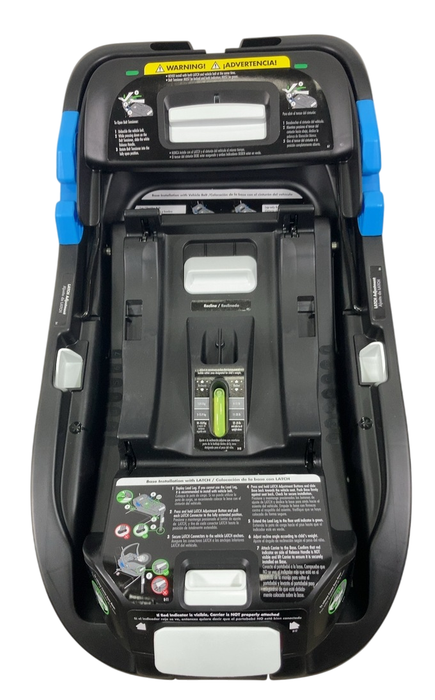 Shop Clek Liing Infant Carseat, 2023, Pitch Black at Goodbuygears