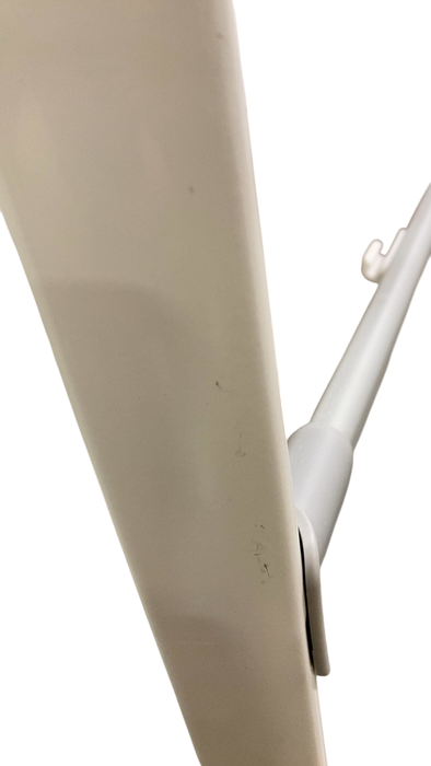 Shop Maxi-Cosi Iora Bedside Bassinet, Horizon Sand at Goodbuygears