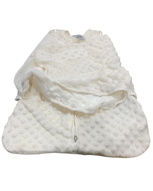 Shop Halo SleepSack Swaddle, Cream Plushy Dots Velboa, Newborn at Goodbuygears