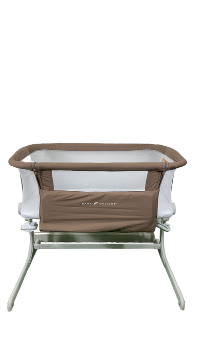 Shop Baby Delight Beside Me Dreamer Bassinet & Bedside Sleeper, Organic Mocha at Goodbuygears