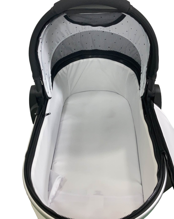 Shop Mockingbird Bassinet, Black at Goodbuygears