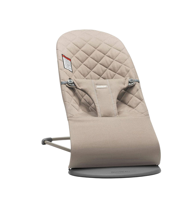 Shop BabyBjorn Bouncer Bliss, Dark Gray Frame, Sand Gray Cotton Classic Quilt at Goodbuygears