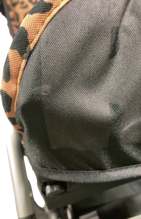 Shop Colugo Compact Stroller, 2023, Wild Child at Goodbuygears
