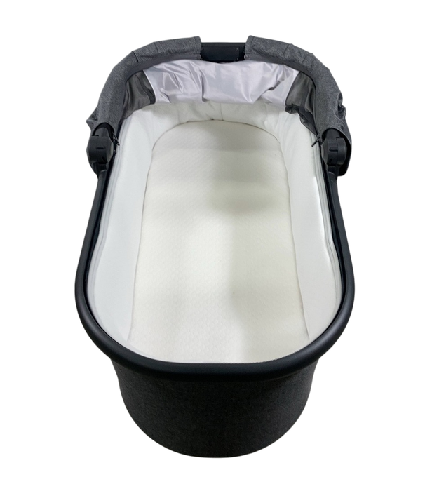 Shop UPPAbaby Bassinet V3, Greyson (Charcoal Mélange) at Goodbuygears