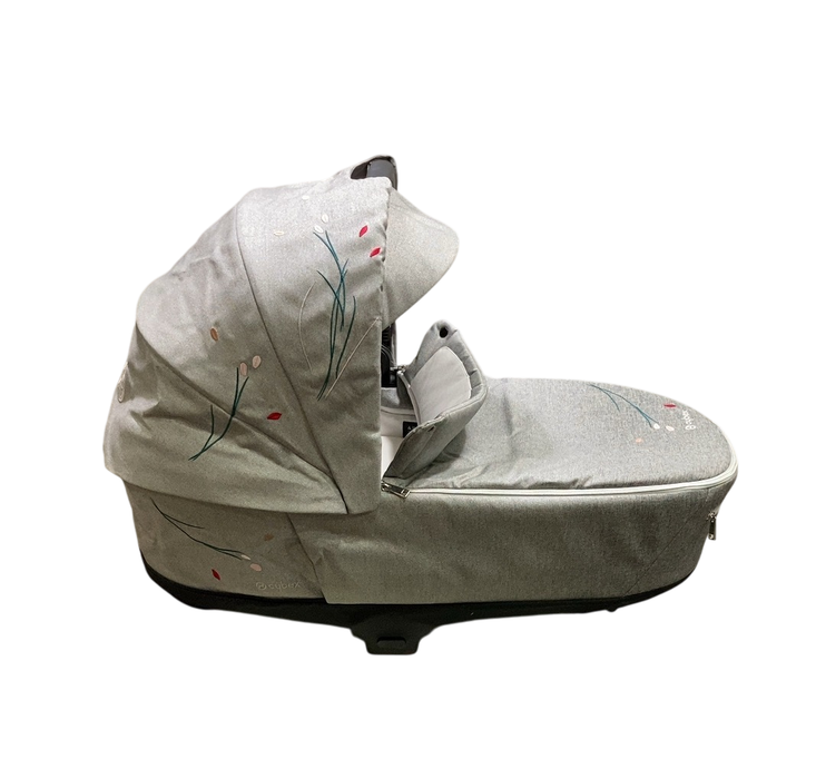 Shop Cybex PRIAM Lux Carry Cot, Koi Mid Grey at Goodbuygears