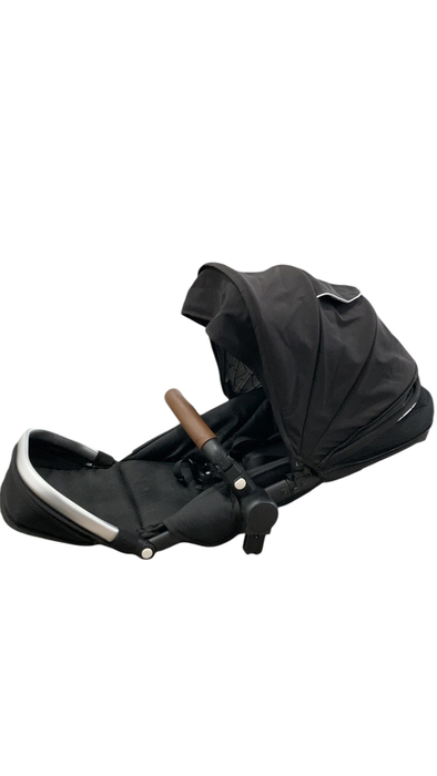 Shop Mockingbird 2nd Seat Kit 2.0, Black, Silver With Penny Leather, Windowpane at Goodbuygears