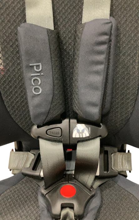 Shop WAYB Pico Portable Car Seat, 2022, Jet at Goodbuygears