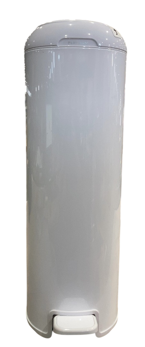 Shop Diaper Genie Platinum Diaper Pail, White at Goodbuygears