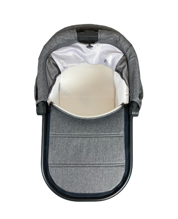 Shop UPPAbaby VISTA V2 Stroller, 2022, Greyson (Charcoal Melange) at Goodbuygears