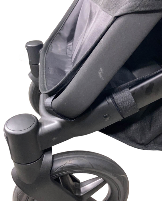 Shop Bugaboo Donkey 5 Mono Stroller, Black, 2023, Midnight Black, without Canopy at Goodbuygears