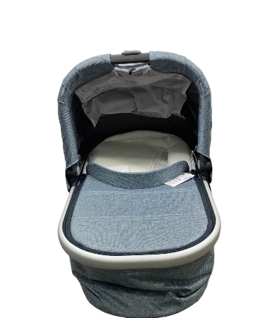 Shop UPPAbaby V2 Bassinet, Gregory (Blue Melange) at Goodbuygears