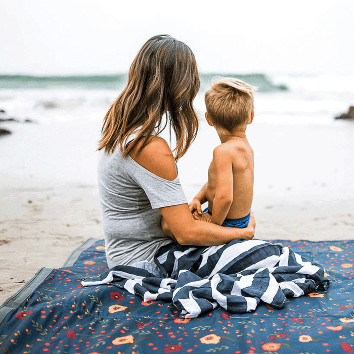 Shop Little Unicorn Outdoor Blanket, Midnight Poppy at Goodbuygears
