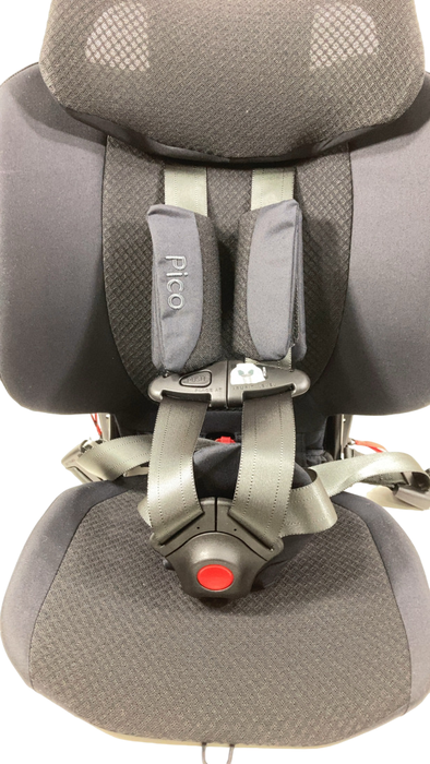 Shop WAYB Pico Portable Car Seat, 2023, Jet at Goodbuygears