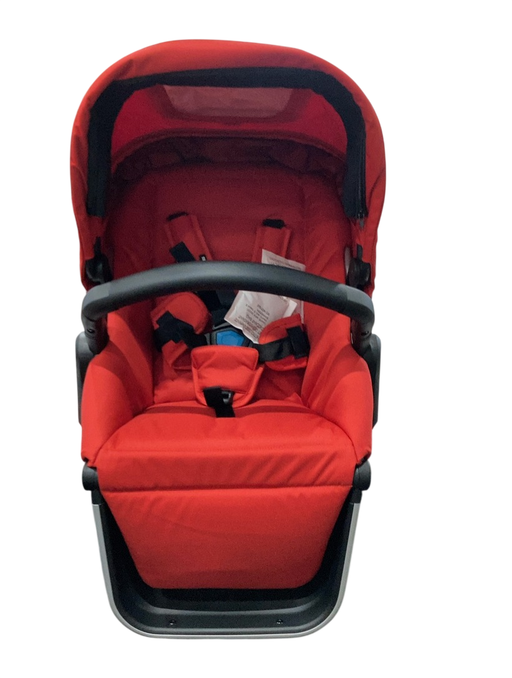 Shop Thule Sleek Sibling Seat, Silver, Energy Red, 2025 at Goodbuygears