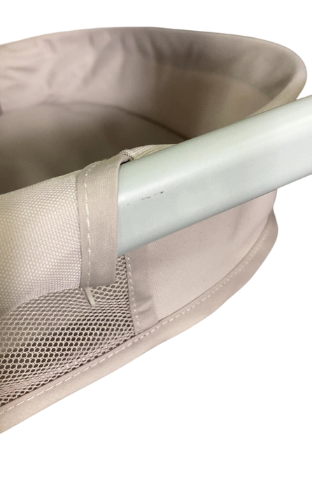Shop Maxi-Cosi Iora Bedside Bassinet, Horizon Sand at Goodbuygears