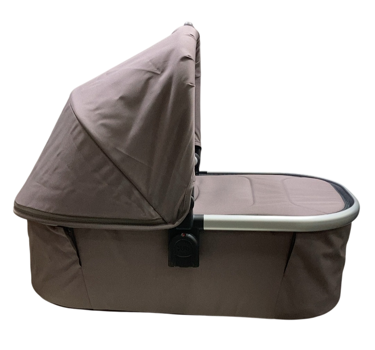 Shop UPPAbaby Bassinet V3, Theo (Dark Taupe) at Goodbuygears