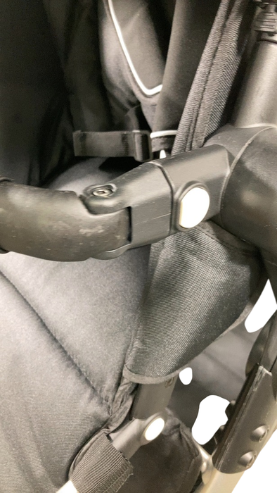 Shop Mockingbird Single to Double 2.0 Stroller, 2024, Black, Silver With Black Leather, Watercolor Drops at Goodbuygears
