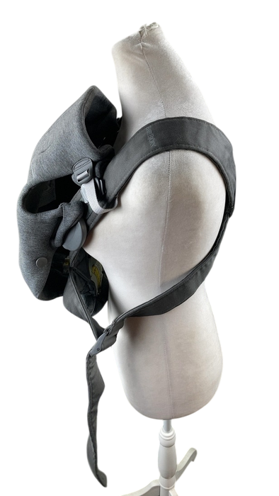 Shop BabyBjorn Baby Carrier Mini, Dark Gray 3D Jersey at Goodbuygears