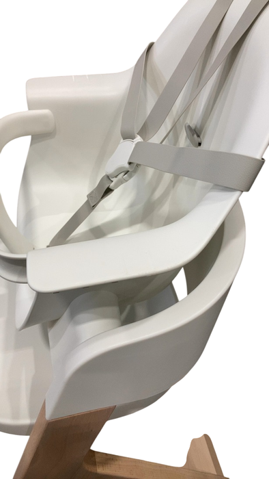 Shop Mockingbird High Chair, 2.0, Natural Beech, White at Goodbuygears