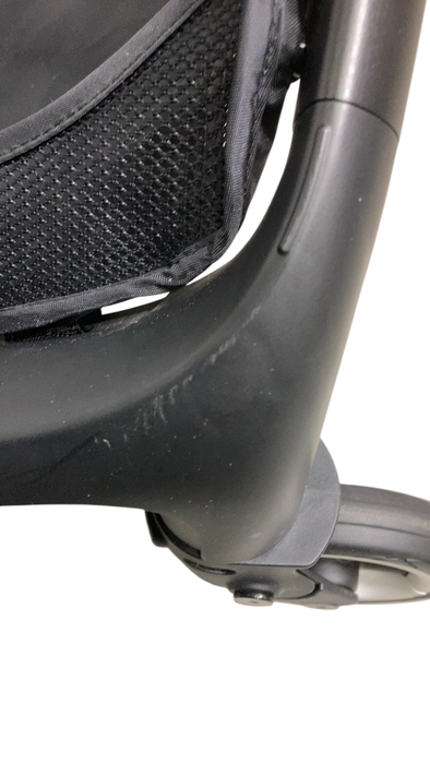 Shop Bugaboo Butterfly Stroller, 2024, Black, Forest Green, Forest Green at Goodbuygears