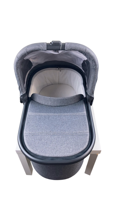 Shop UPPAbaby V2 Bassinet, Greyson (Charcoal Melange) at Goodbuygears