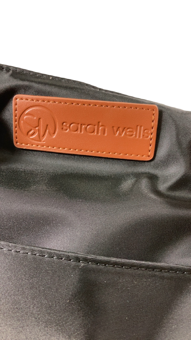 Shop Sarah Wells Abby Breast Pump Bag, Black at Goodbuygears