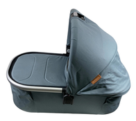 Shop UPPAbaby V2 Bassinet, Gregory (Blue Melange) at Goodbuygears