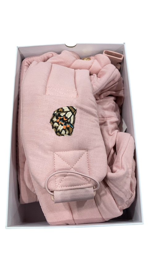 Shop Mabē The Monarch Carrier, Milkweed at Goodbuygears
