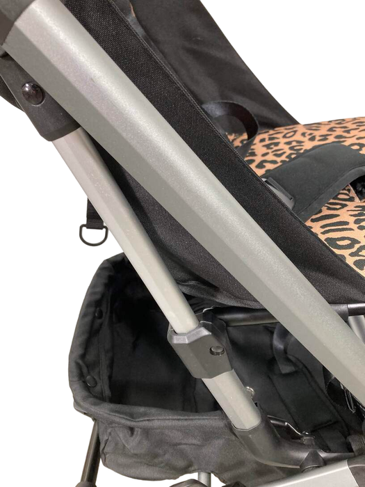 Shop Colugo Compact Stroller, 2022, Wild Child at Goodbuygears