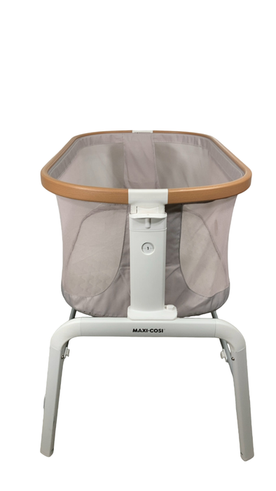 Shop Maxi-Cosi Iora Bedside Bassinet, Horizon Sand at Goodbuygears