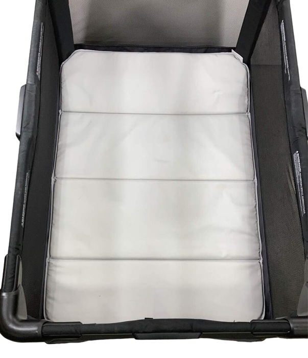 Shop 4moms Breeze Playard Plus, 1039 at Goodbuygears