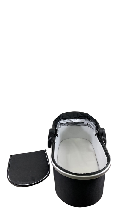 Shop Mockingbird Bassinet 2.0, Black at Goodbuygears