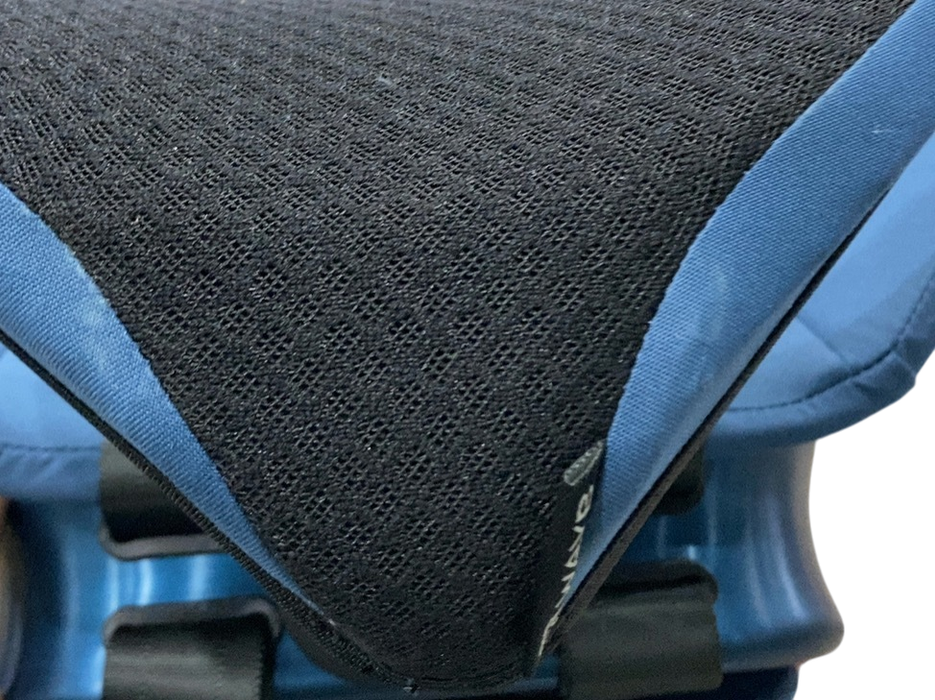 Shop WAYB Pico Portable Car Seat, 2023, Midnight Sky at Goodbuygears